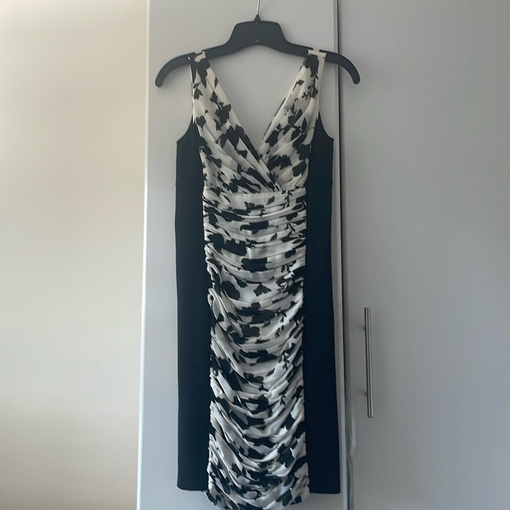 White House Black Market Instantly Slimming Center Ruched Dress